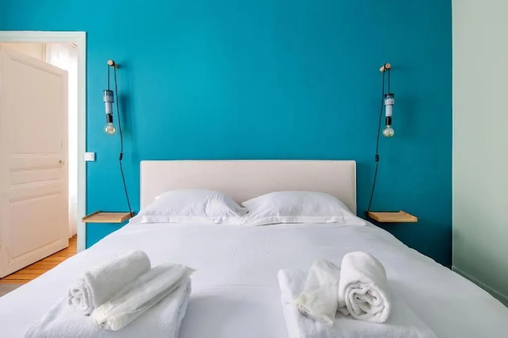 Apartment Elegant Et Moderne Paris